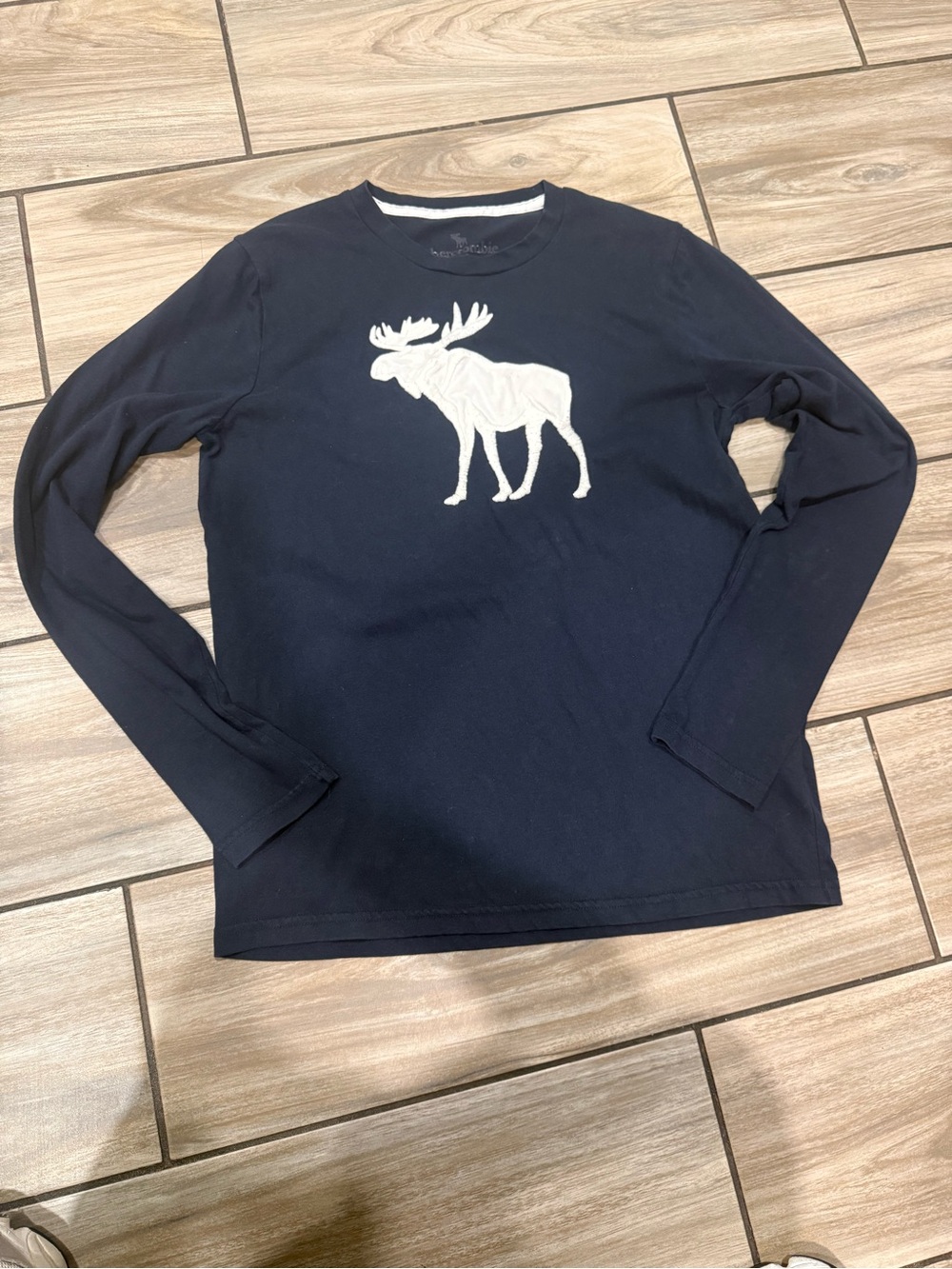abercrombie kids Navy Long-Sleeve Tee with White Moose Graphic